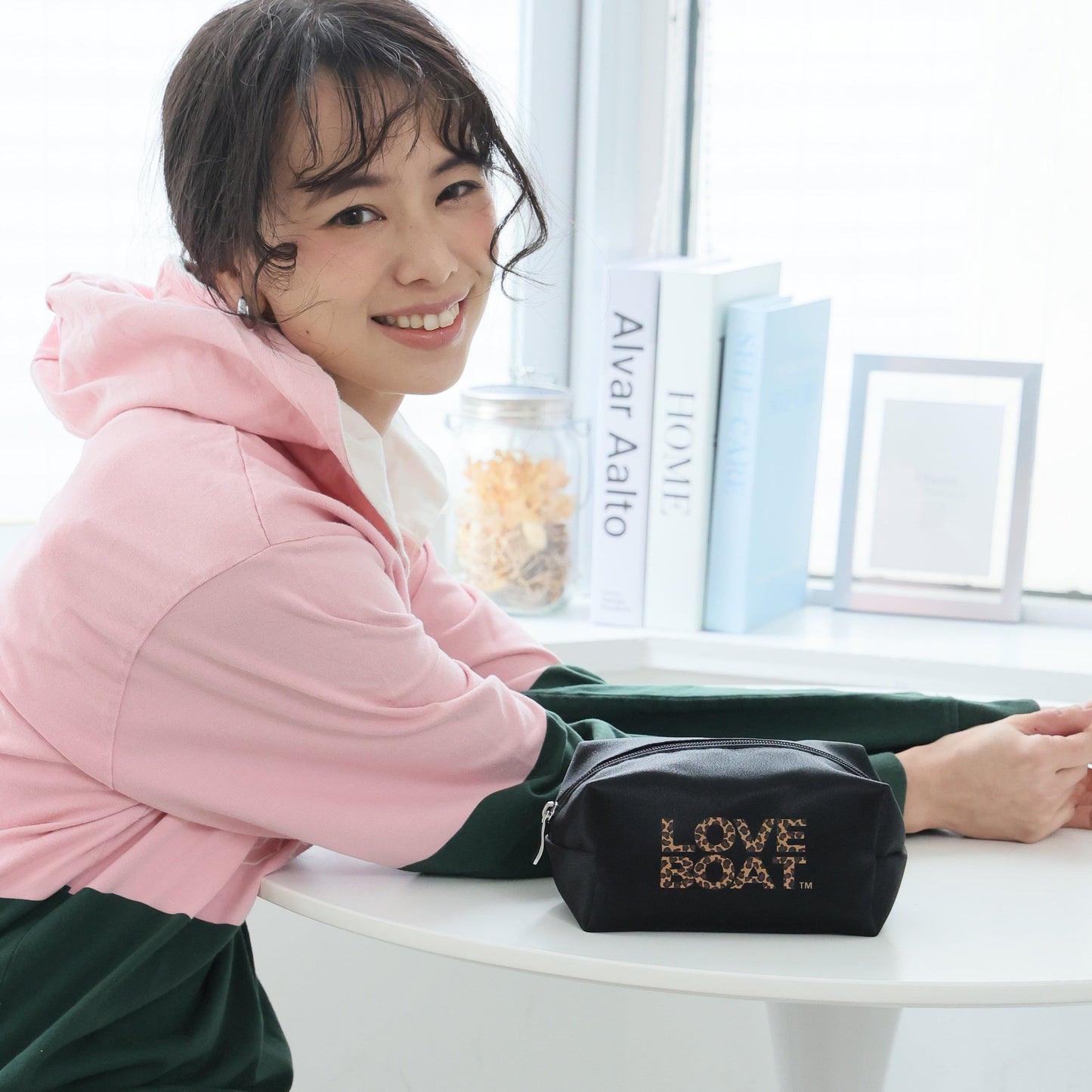 SATIN POUCH_LB-PCH08