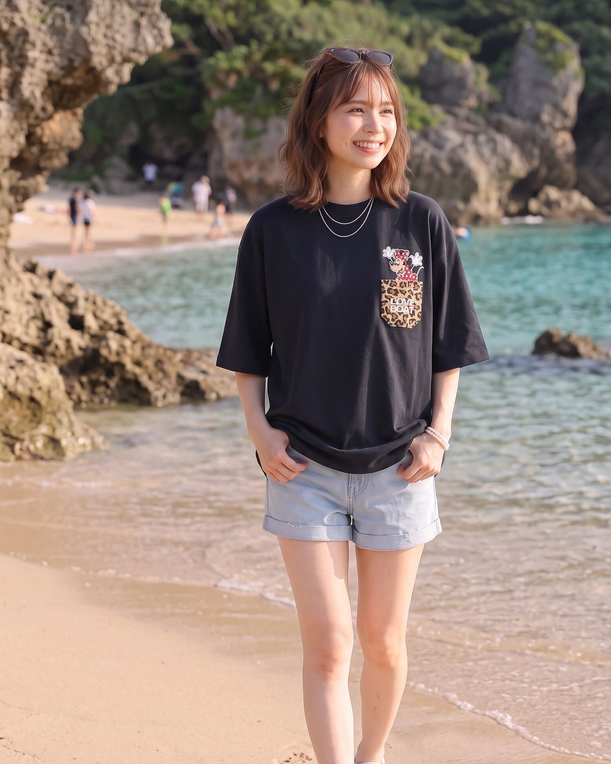 MICKEY / MINNIE POCKET T-SHIRT_LBD-ST01